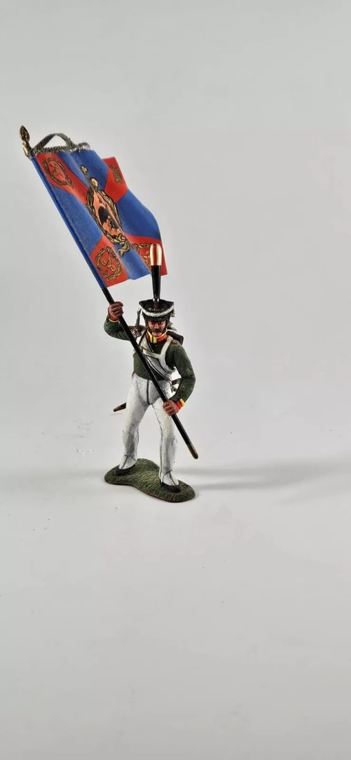 AeroArt St. Petersburg 1812 Russian Grenadier Flag: AeroArt Military Miniatures - The St. Petersburg Collection #010 - 1812 Russian Grenadier Flagbearer Variant 4, Excellent, 1 piece.