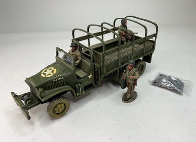 King & Country DD39A GMC Jimmy Truck