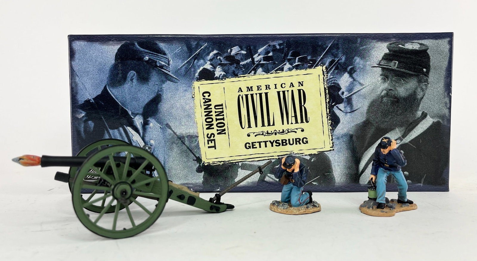 Britains Set 17394 Union Cannon Set: 3 Pieces. Condition Excellent. Box Excellent.