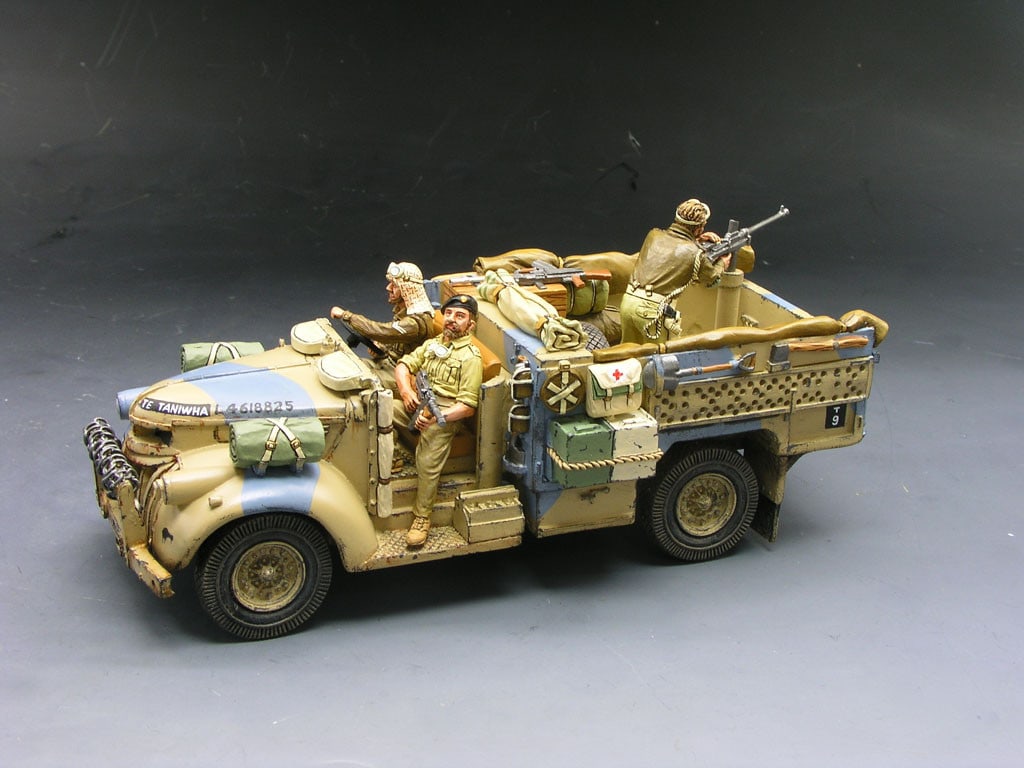 King & Country EA024 LRDG 30cwt Chevrolet: Camouflaged. 1 Piece. Condition Excellent. Box Excellent.