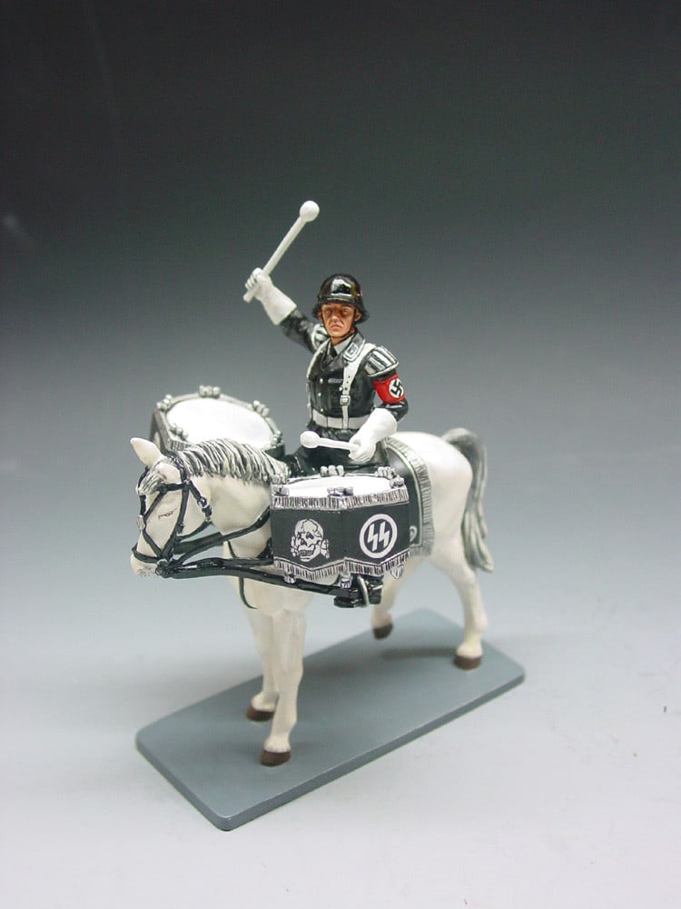 King & Country LAH036 Drum Horse: 1 Piece. Condition Excellent. Box Excellent.