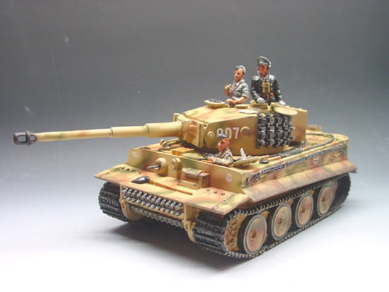 King & Country WS043 Michael Whittmans Last Tiger: 5 Pieces. Condition Excellent, Bag Broken Off, but Present for Repair. Box Poor with Storage Damage.