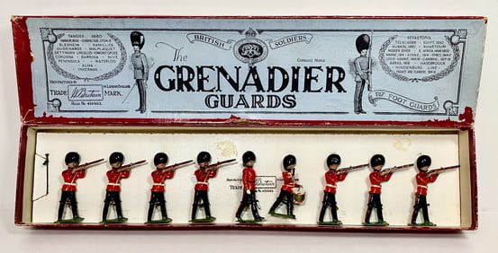Britains #34 Grenadier Guards Firing