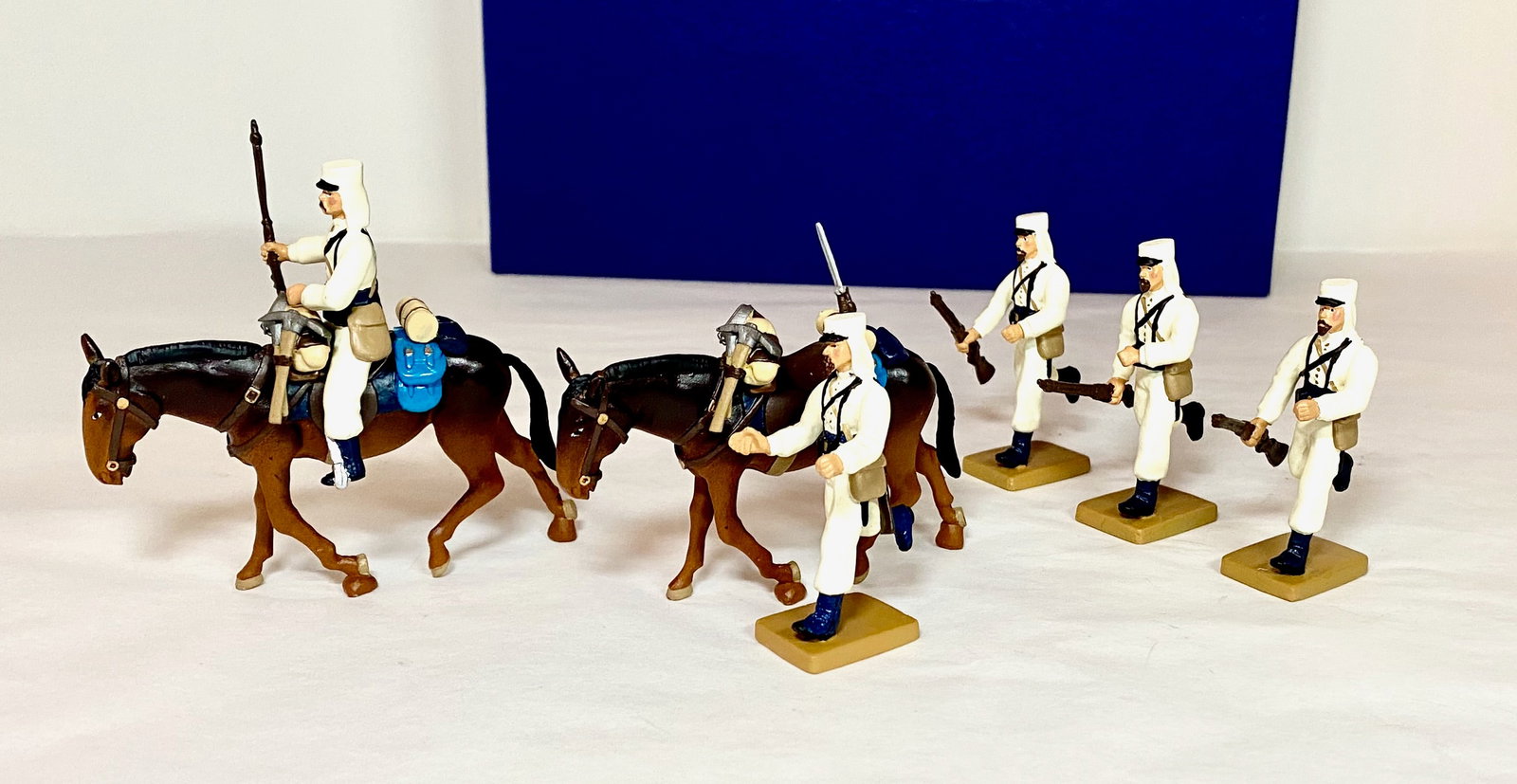 French Foreign Legion & Mule Team: 6 pieces. Mint to near mint condition. Box very good (missing top label). Unbranded.