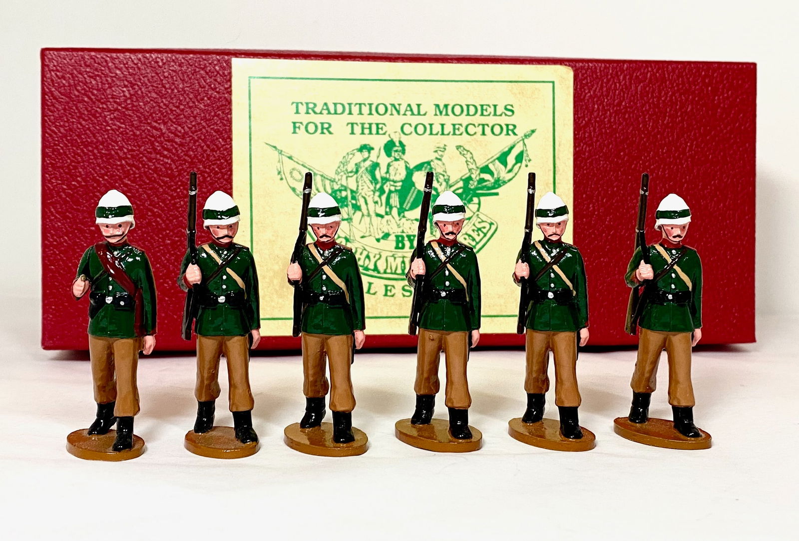 Trophy King's Royal Rifle Corps: Marching with slung rifles, Officer with swagger stick. 6 pieces. Mint condition. Box excellent.