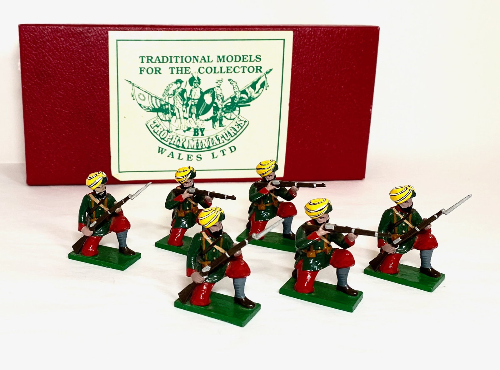 Trophy 27th Baluche Kneeling, Firing: 6 pieces. Mint condition. Box excellent.