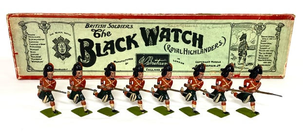Britains #11 Black Watch Highlanders Charging