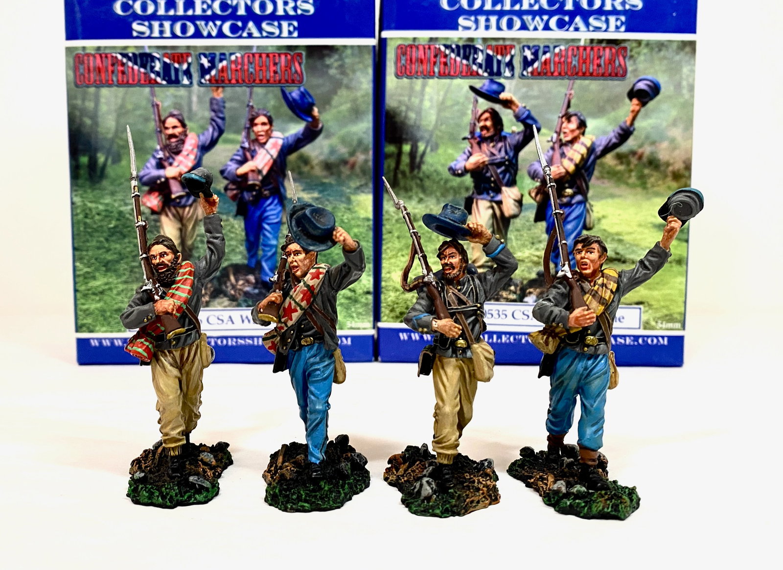 Collectors Showcase Confederates Waving: 4 pieces. Mint condition. Boxes excellent.