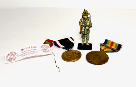 Del Prado U.S. Doughboy With Medals & Marine Rose