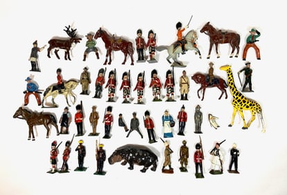 Large Assortment of Civilians & Soldiers