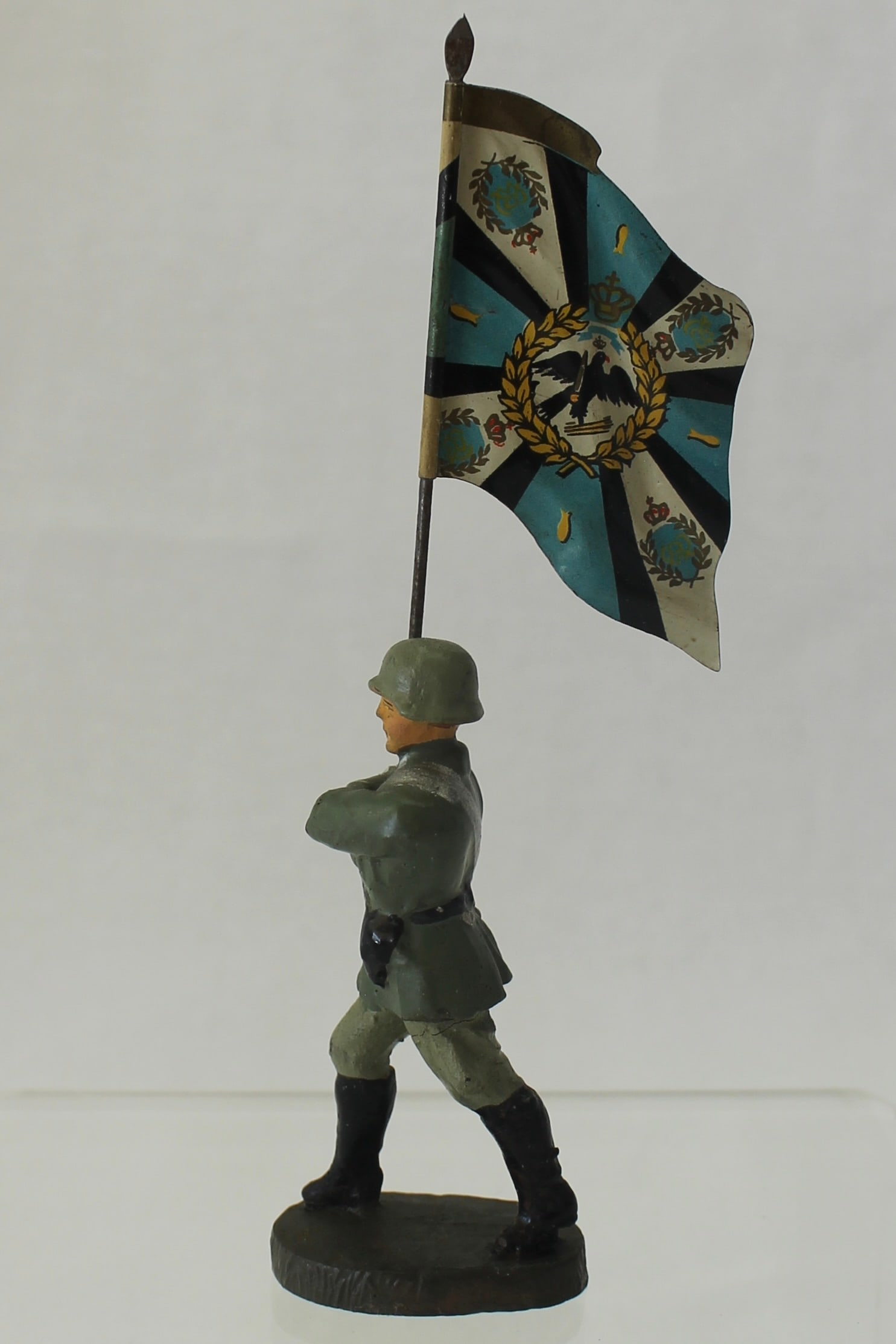 Elastolin German Traditions Flag (1 of 2)