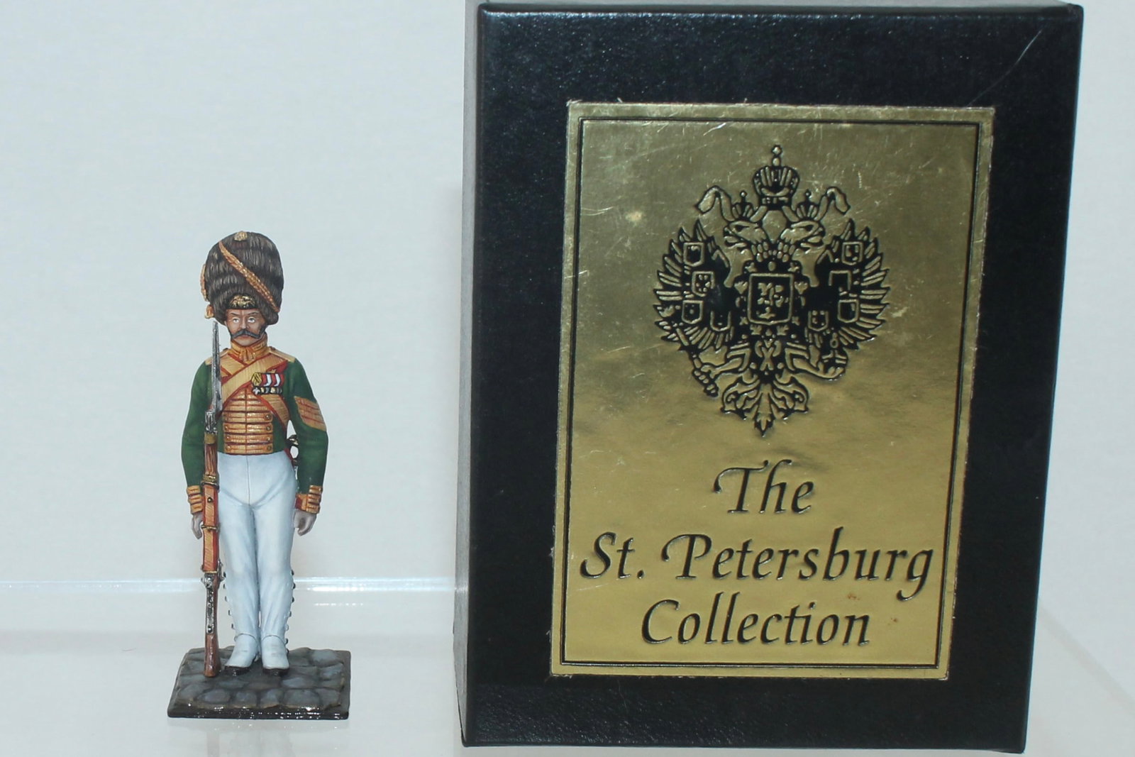 Aero Art Imperial Russian Sergeant at Attention: St. Petersburg Collection. 5139 on Underside of Base. 1 Piece. Condition Excellent. Box Very Good.