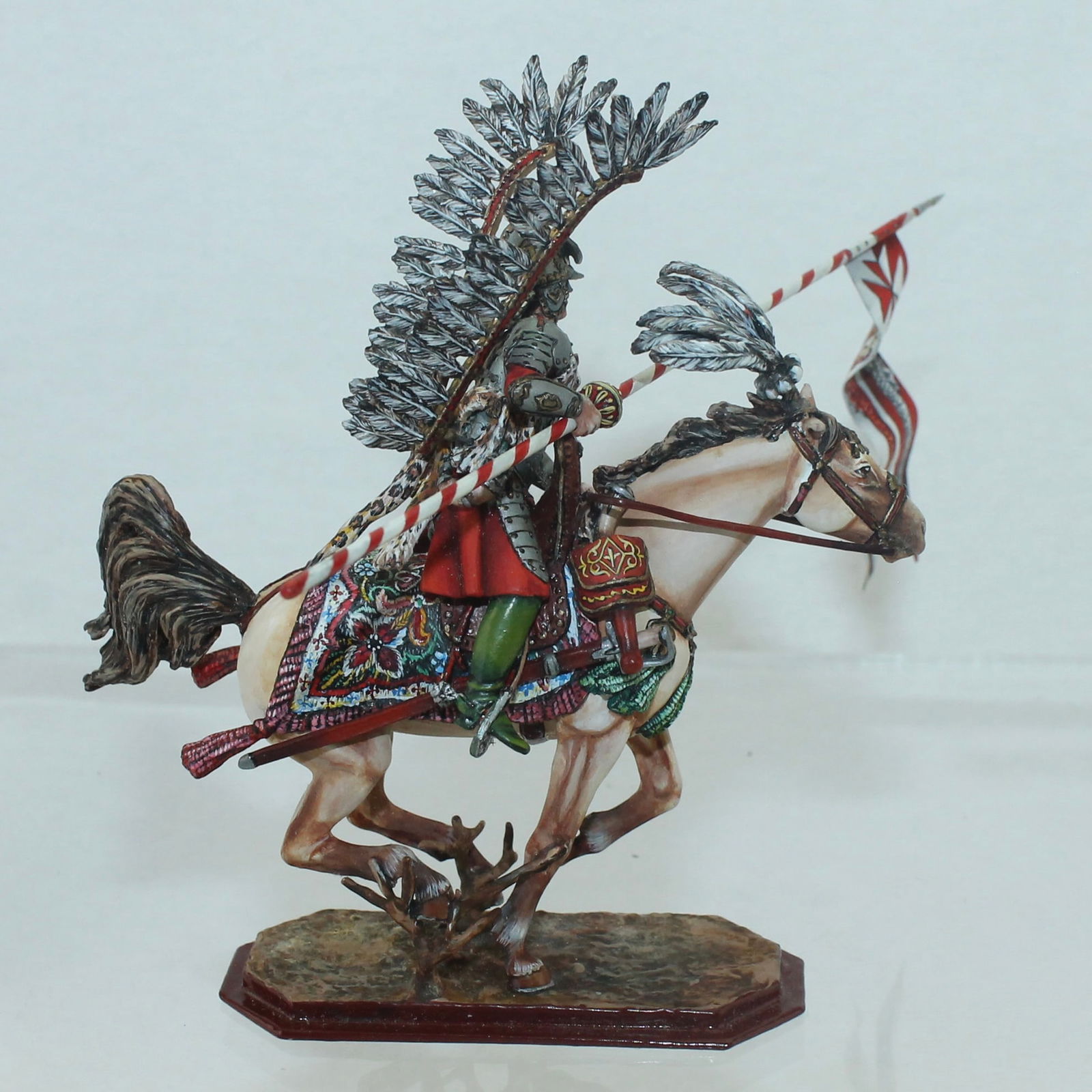Grudsky Studio Polish Winged Hussar Colonel (1 of 6)