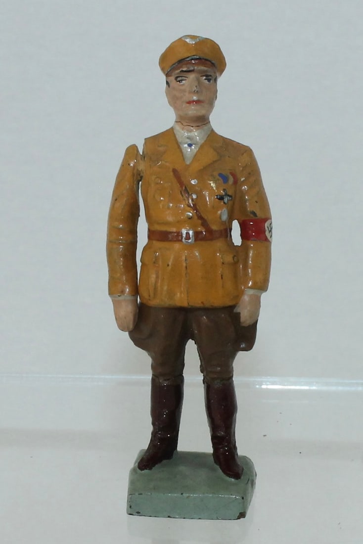 Lineol Goering in Party Uniform (1 of 4)