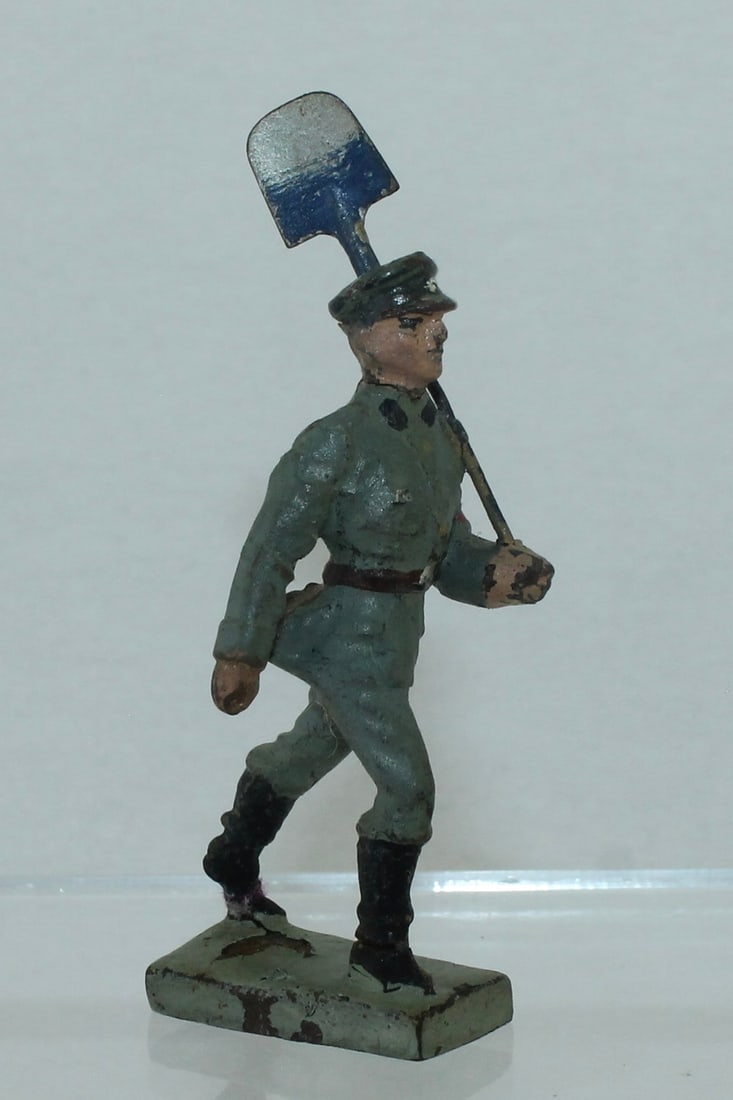 Lineol Early Labor Party Marching with Shovel (1 of 3)