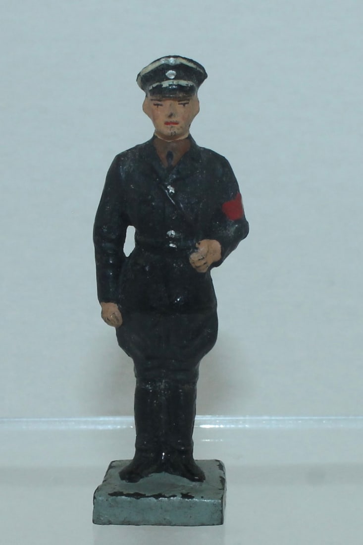 Lineol SS Man Standing at Attention Winter Dress (1 of 2)