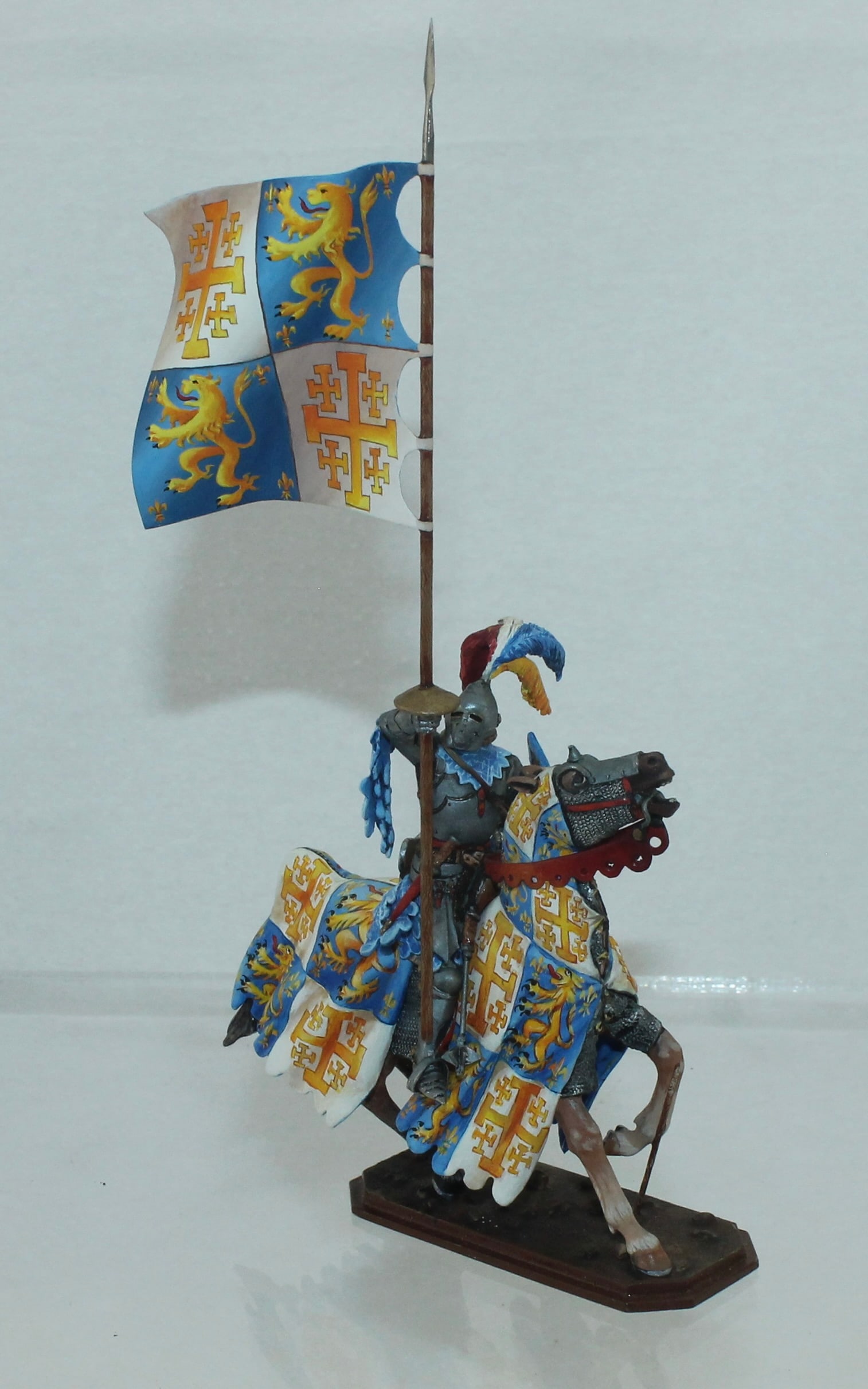 Grudsky Studio Lord Beumont with Movable Visor (1 of 8)
