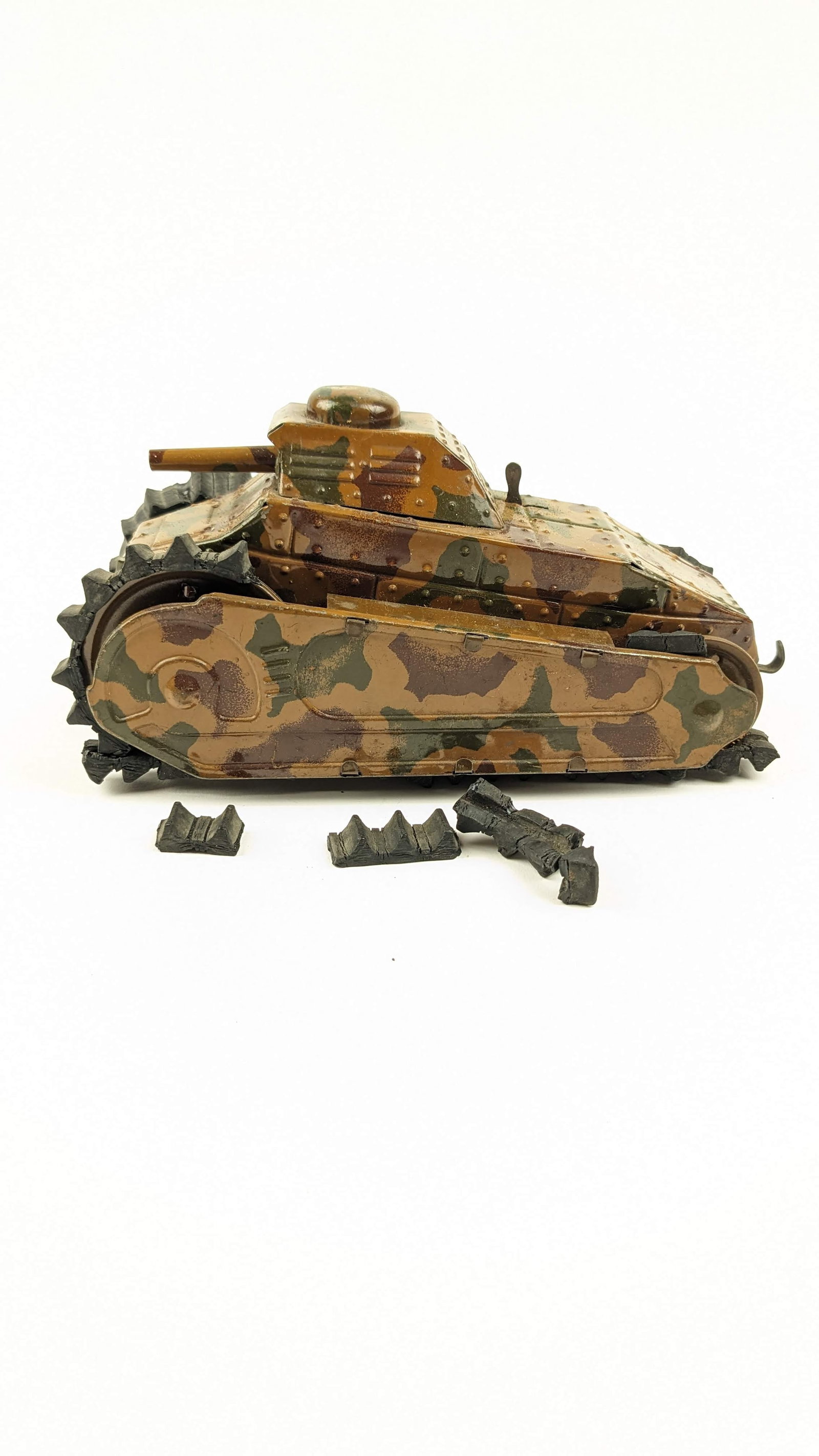 Unknown Camo Tank 31/2 X 71/2: 1 Piece Condition Very Good (Treads Rotted) No Box