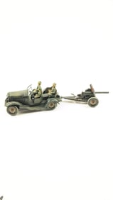 Tipp German Staff Car Pulling Gun