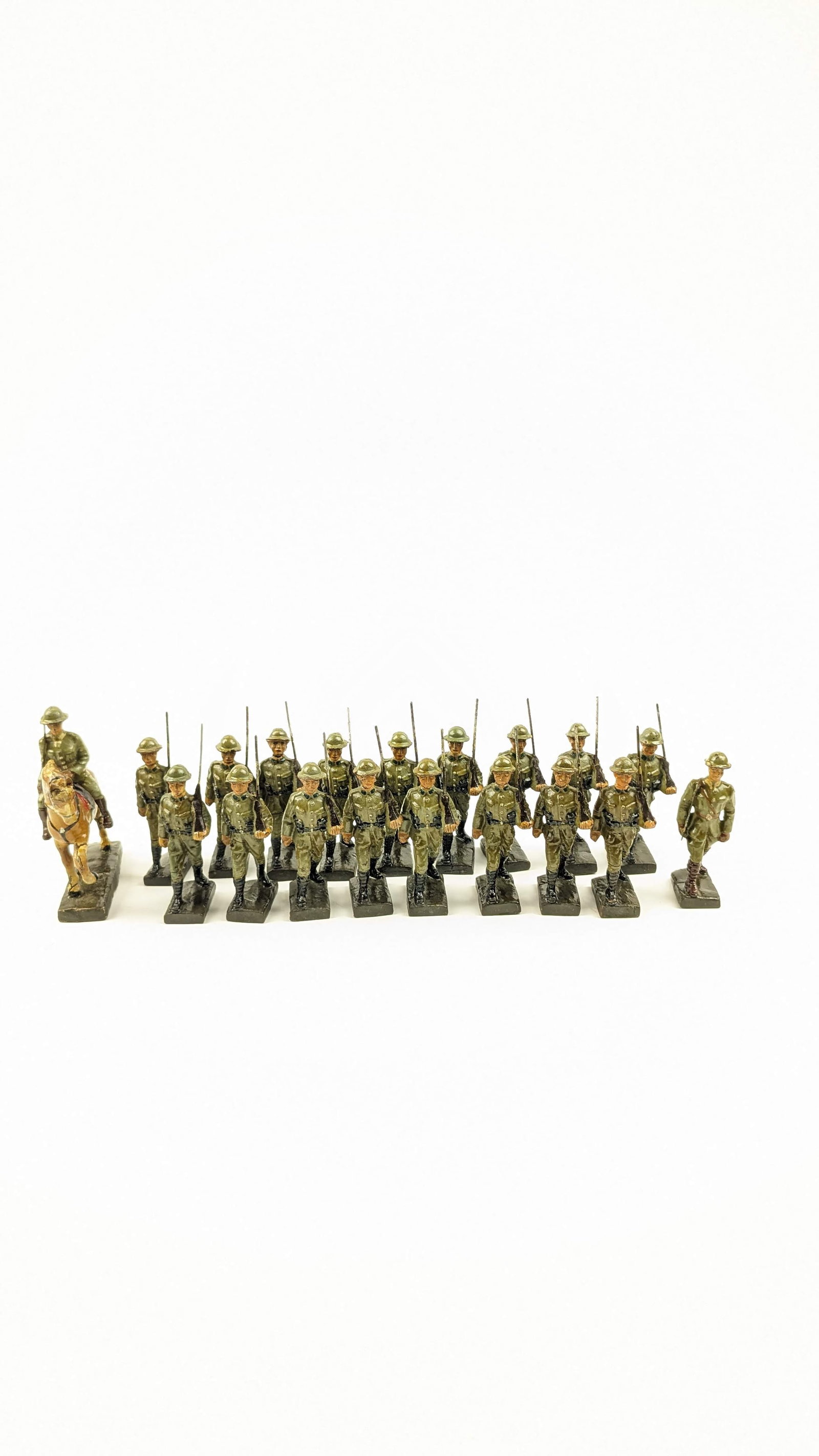 Lineol Czech Marching 6.5mm: 19 Pieces Condition Good (Varnished) No Box
