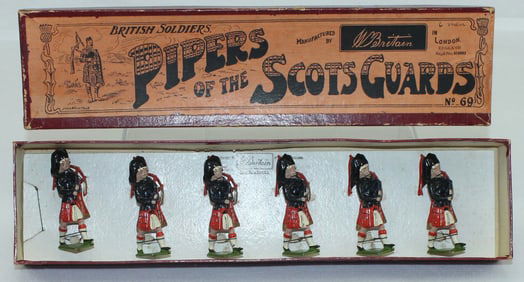 Britains Set 69 Scots Guards Pipers