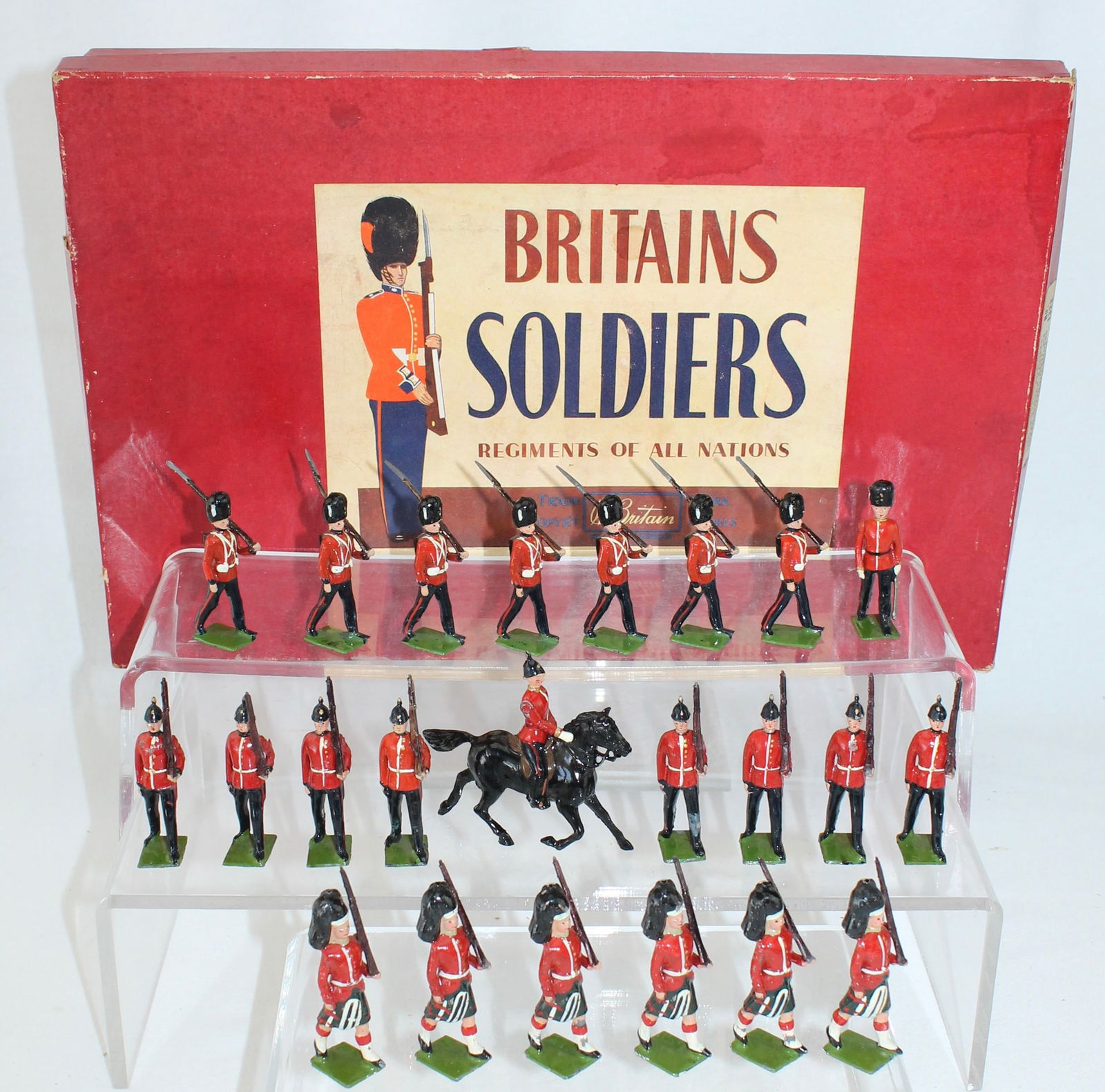 Britains Set 1323 Fusiliers Sussex Highlanders (1 of 4)