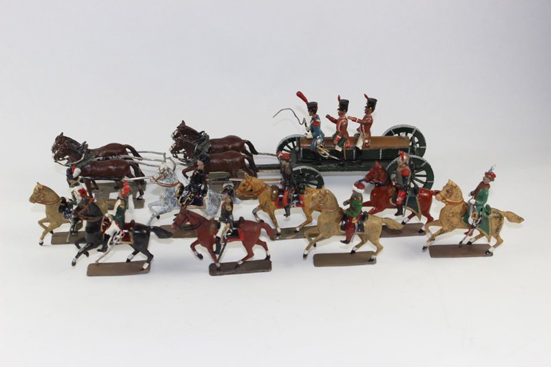 Mignot Napoleonic’s Wurst Wagon and others: Mignot Napoleonic’s Wurst Wagon and others Good to very good condition no box. 16 pieces