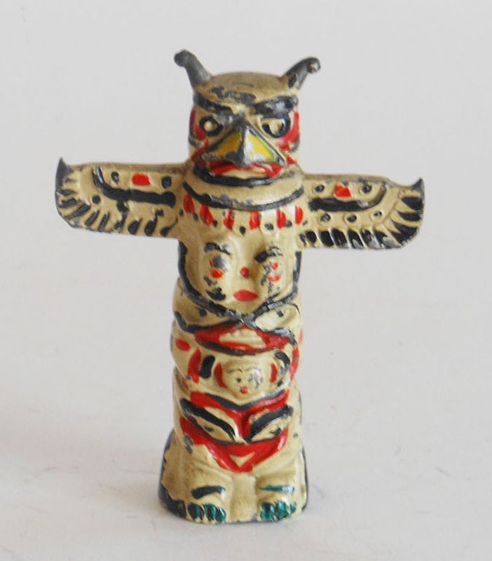 Maker Unknown RARE Totem Pole: Maker Unknown RARE Totem Pole see Great book of Hollow cast Figures by Norman Joplin Post War Condition Very Good