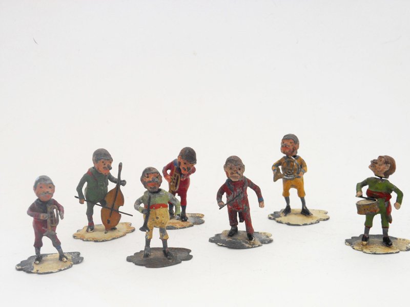 Heyde Scarce Monkey Band: Heyde Scarce Monkey Band Nippes / Souvenir items Pre War 7 Pieces. Condition Very Good