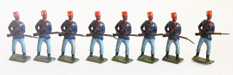 Britains Set # 167 Turkish Infantry: Britains Set # 167 Turkish Infantry Pre War 8 Pieces Unboxed Condition Very Good