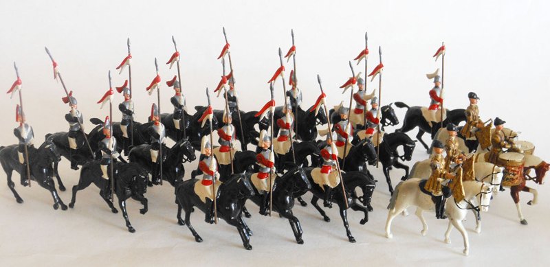 Britains From Set #2085 Household Cavalry: Britains From Set #2085 Household Cavalry Musical Ride Post War 21 Pieces. Unboxed Condition Very Good