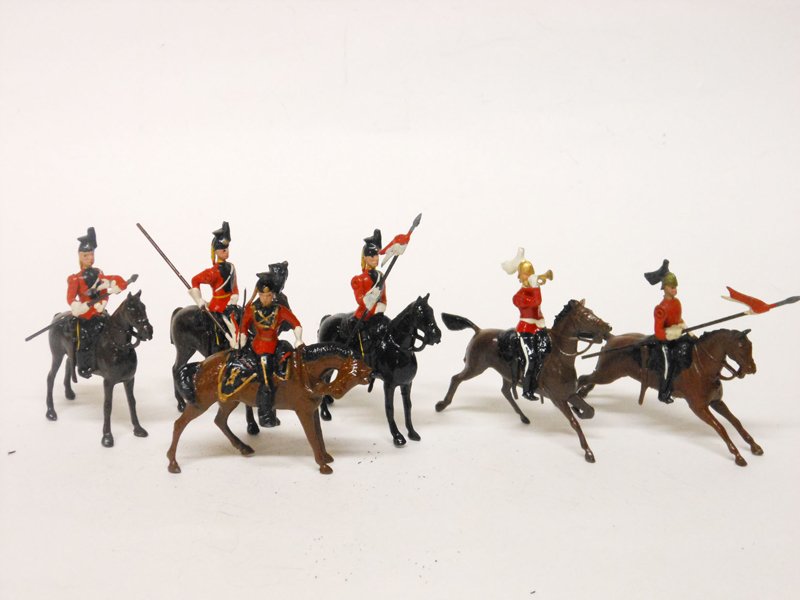 Britains From Set # 33 16th Lancers & other Cavalry: Britains From Set # 33 16th Lancers & other Cavalry Pre War and Post War. 6 Pieces. Unboxed.Condition Good