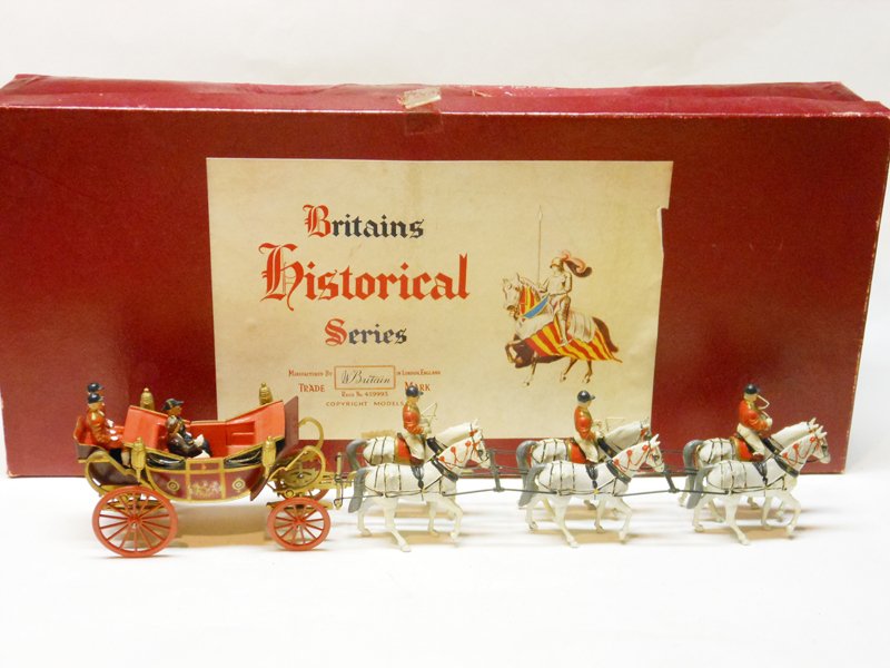 Britains Set # 9402 State Landau: Britains Set # 9402 State Landau in Original Historical Series label Box Untied Post War. Condition Excellent. Box Very Good