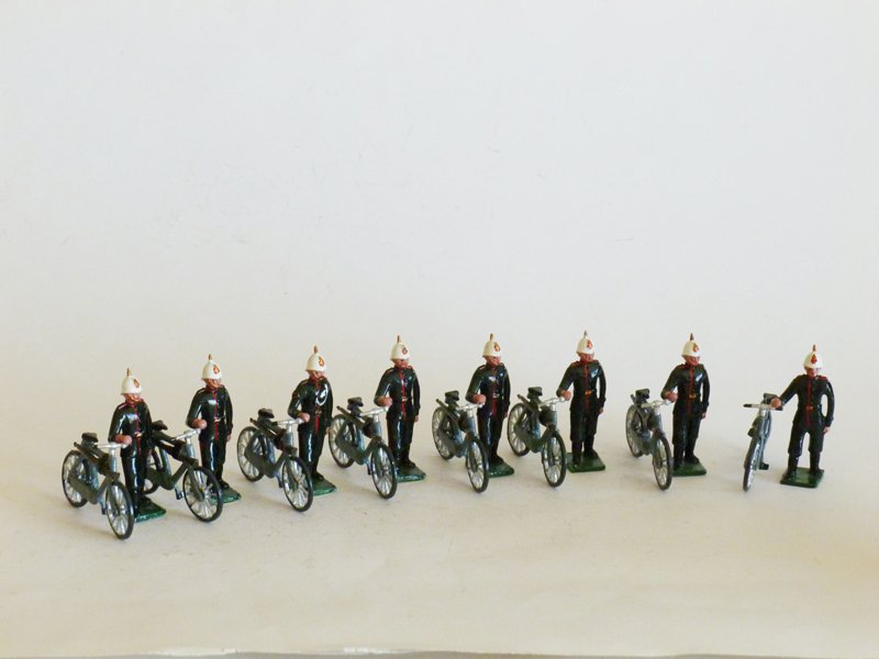 Nostalgia Set # N 214 3rd Victorian Files Bicycle Corps: Nostalgia Set # N 214 3rd Victorian Files Bicycle Corps 8 Men and 8 Bicycles Unboxed. Condition Excellent