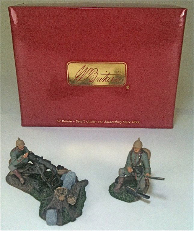 Britains Set # 17947 World War I, Opens Moves: World War I, Opens Moves, 1914 German Infantry Machine Gun Firing Set #1 with original box. 2 Pieces. Condition Excellent.