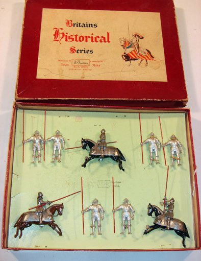 Britains: Set #1307 16th Century Knights: In Armour. Mounted and on Foot, 3 mounted and 6 foot in original “Regiments” box (NM, Box P) (9) Ensuite the following.