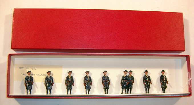 Britains: Rare Set # 607 Girl Guides Walking: 1933-1935 Blue uniforms and caps (VG) [9]. Replacement box, replacement slot card.