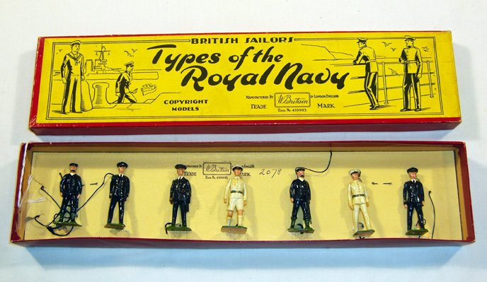 Britains: Set #1911 Officers and Petty Officers: Loose. Of the Royal Navy, in blue uniforms and white uniforms, 2 petty officers in dark blue tunics and caps with sheathed swords, 2 officers in white summer dress 3 officers with blue tunics and peak