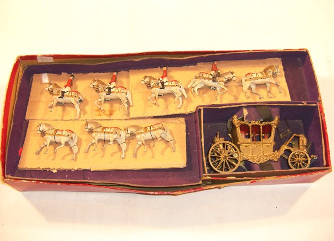 Britains: Incomplete Set #1470 The State Coach: 8 horses, no traces; broken harness no top (F, damages, box P) front of coach broken.