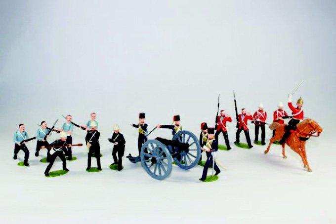 Imperial Hussar Cannon Crew: And other Regiments no Box 18 pieces.