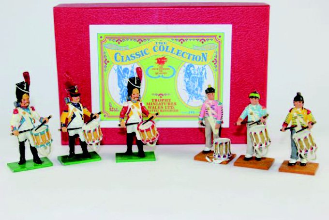 Trophy Napoleonic #WA67A NE6B: Les Tambors The Drums Excellent Condition 6 pieces.