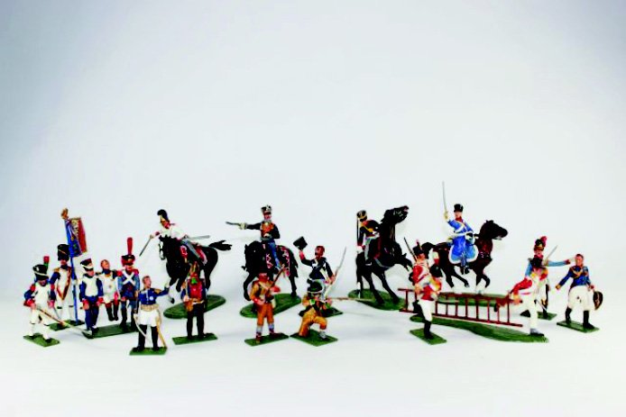 Napoleonic Military Miniatures: Infantry and Cavalry various units Excellent Condition 19 pieces.