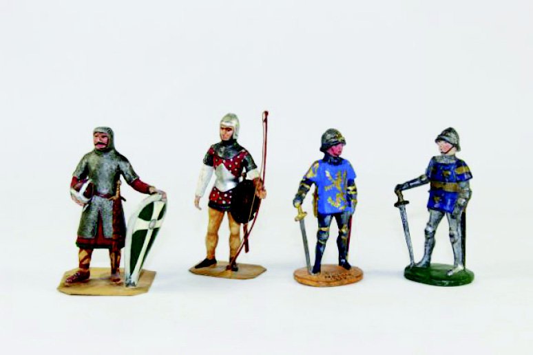 Charles Stadden and Carmen: Knights Very Good Condition 4 pieces.