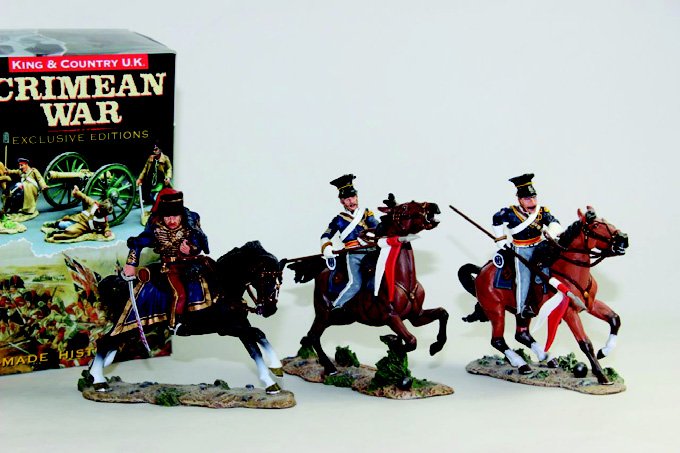 King & Country Crimean Campaign #CRW06 #CRW02: Lord Cardigan and 17th lancer Charging Excellent Condition with Box 3 pieces.