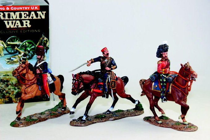 King & Country Crimean Campaign: #CRW23 #CRW34 #CRW35. 11th Hussar, Captain Nolan, 93rd Highland Officer Cavalry Excellent in Box 3 pieces.