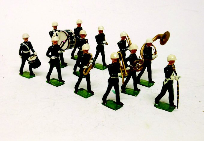Britains Set #2117 US Army Band: U.S. Army Band in White Helmets. Post War. Unboxed. 12 Pieces. Condition Excellent.