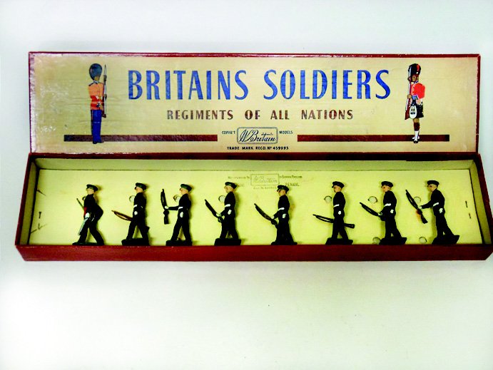 Britains Duke of Cornwall’s Light Infantry: Post War. Set #2088 with Original R.O.A.N. Box. Untied. 8 Pieces. Condition Excellent, Box Excellent.