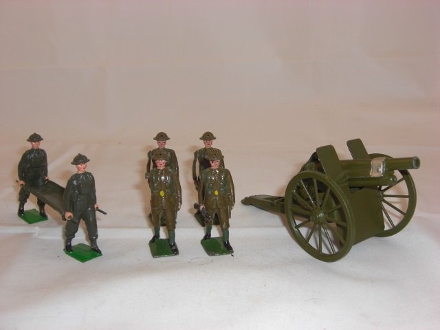 Britains Set #1201 Gun & Figures: Includes 4 Infantry Carrying Rifles From Set #195 and Army Stretcher Party with 2 Bearers and Stretcher From Set #1723. 8 Pieces. Condition Excellent.; Mismatched with 1 Rifle broken and 1 Arm missing