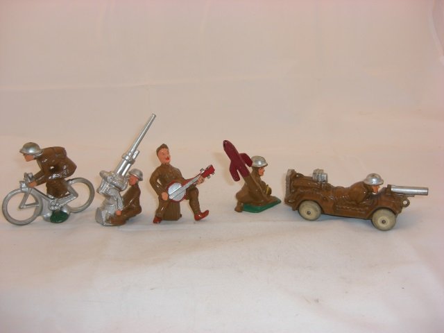 Manoil Soldiers: M110 Trench Mortar, M79 Bicycle Dispatch Rider, M95 Playing Banjo, M109 Anti-Aircraft with Range Finder and M80 Motorized Machine Gunner. 5 Pieces. Condition Excellent.