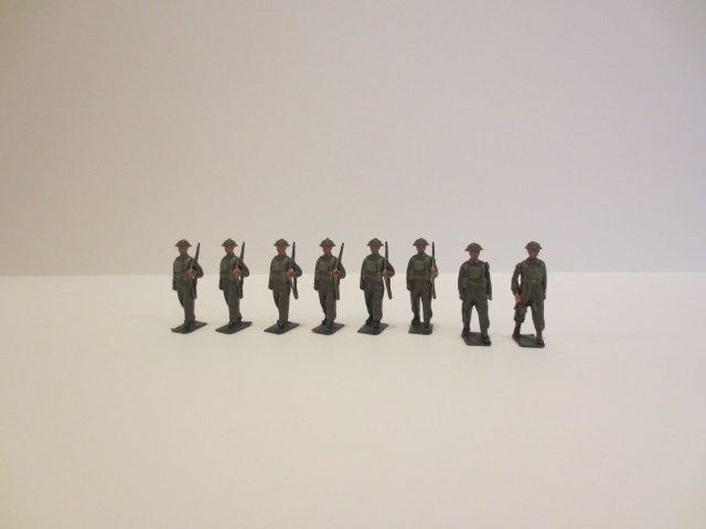 Britains from Set #1858 Khaki Infantry: Slung Rifles, Post War. 8 pieces, including 2 Officers, unboxed, condition very good